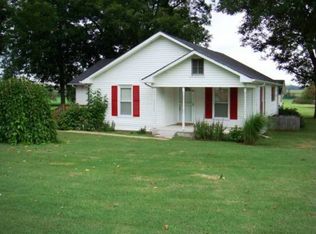 3216 Oak Grove Rd, Kenton, TN 38233