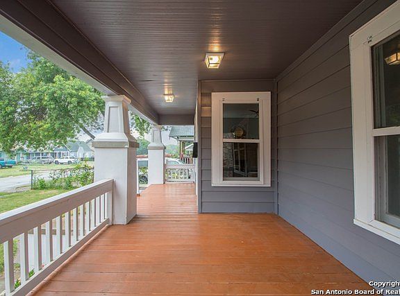 2nd image of 535 Kayton Ave