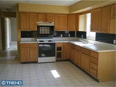 4th image of 411 Harrington Ave