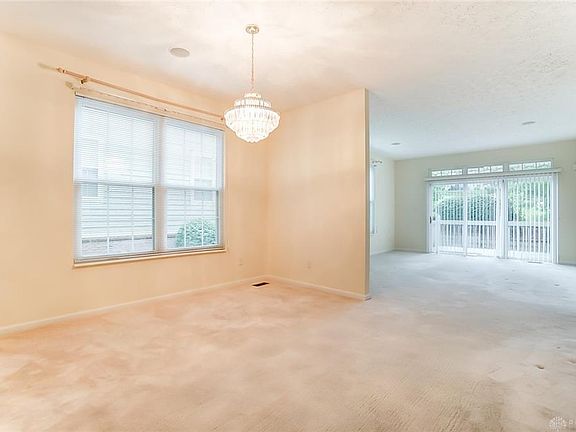 5th image of 2595 Eagle View Dr