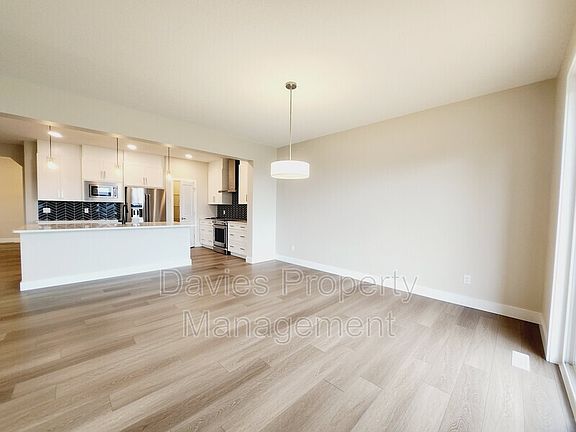 5th image of 2520 204th St NW