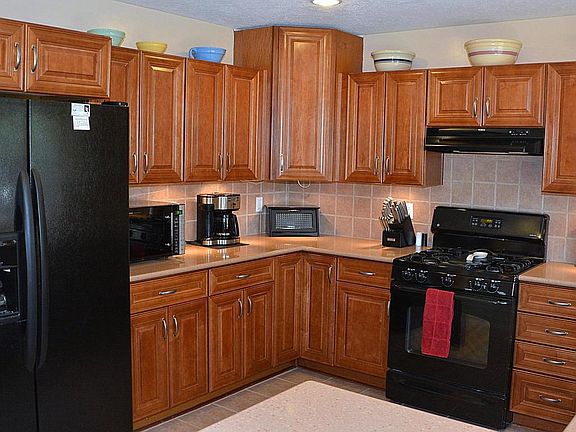 4th image of 8300 Fairmont Dr NW