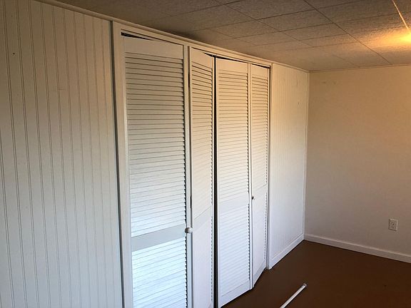 3rd image of 2649 Lake Valley Dr