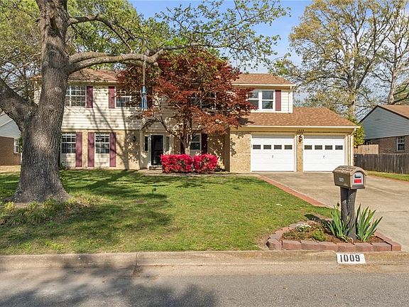 3rd image of 1009 Birnam Woods Ct