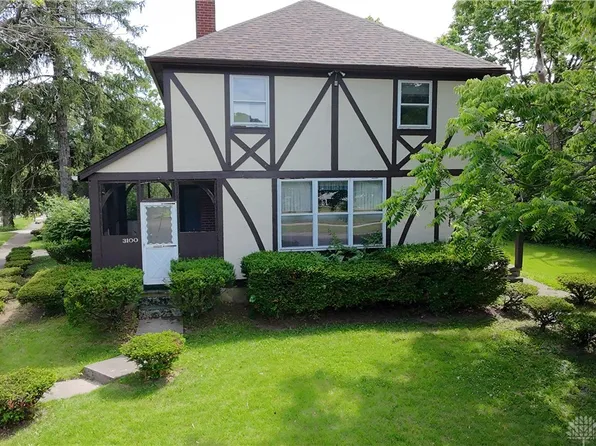 3100 Princeton Dr, Dayton, OH 45406