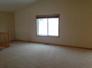 122 Lillie Ln SE, Pine Island, MN 55963