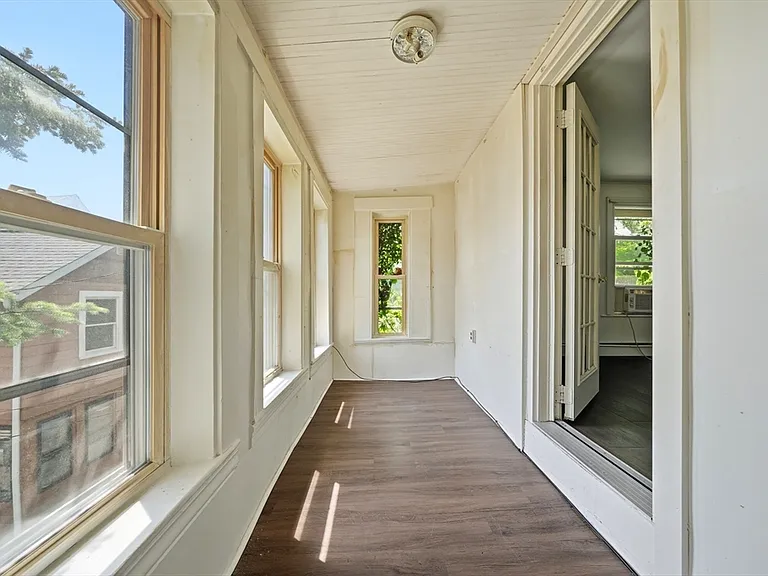 23 Edmund St #2 — Photo 4