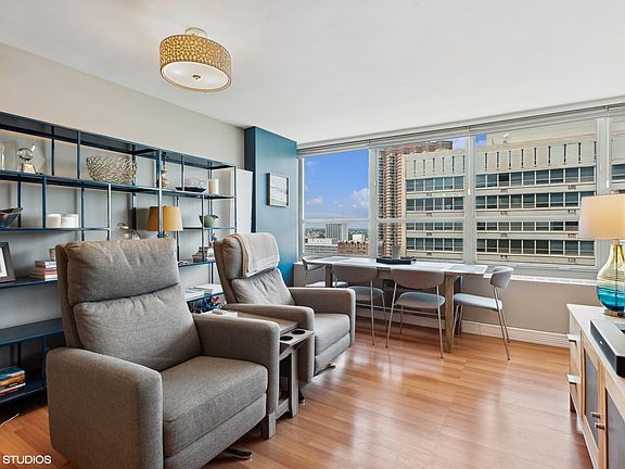 4th image of 3550 N Lake Shore Dr APT 2511