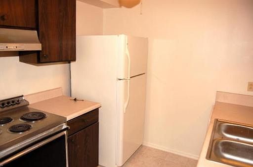 2nd image of 11202 CLIFTON FORGE