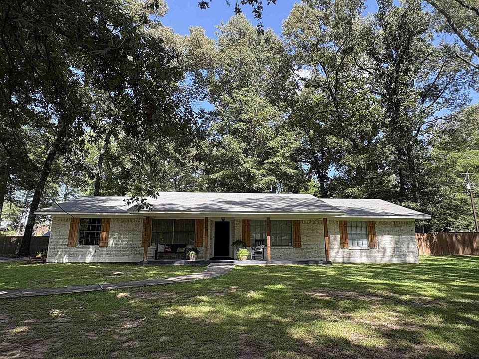 1st image of 109 Dogwood St