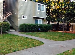 66 Emery Bay Dr, Emeryville, CA