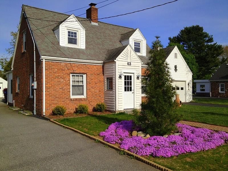 63 Miner Avenue, Waterford, CT -
        Exterior