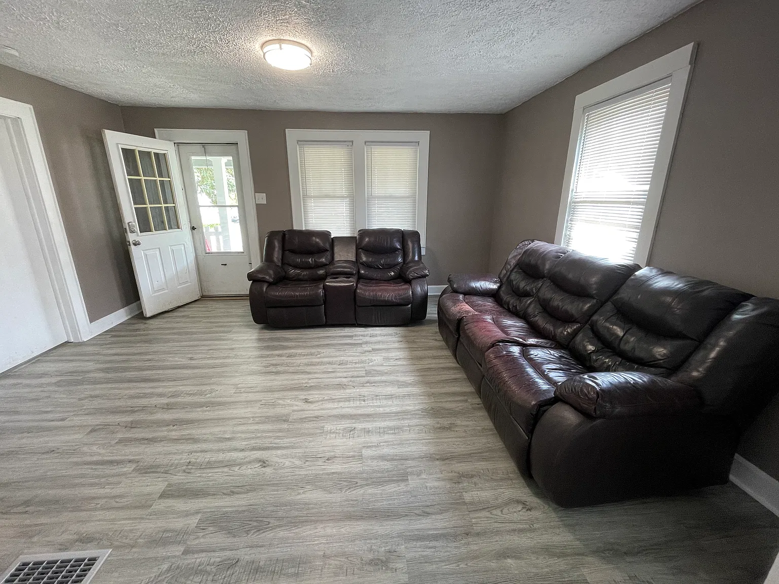 3 bed, 1512 sqft, $1,800 — Photo 4