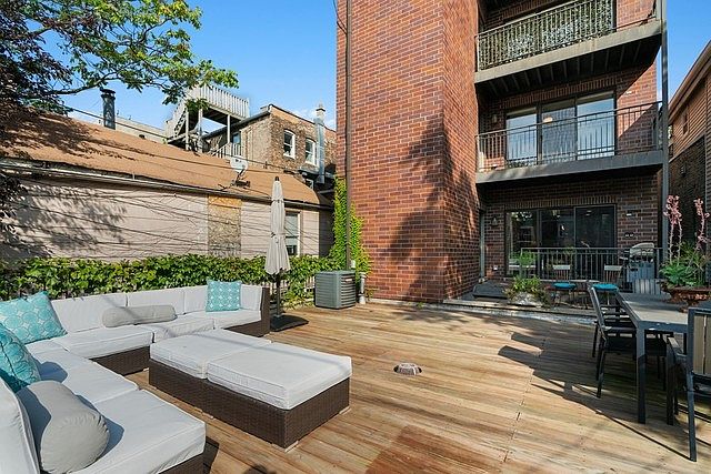 1st image of 1456 N Wieland St #1