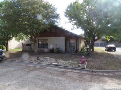 10 Kings Court, Uvalde, TX, 78801