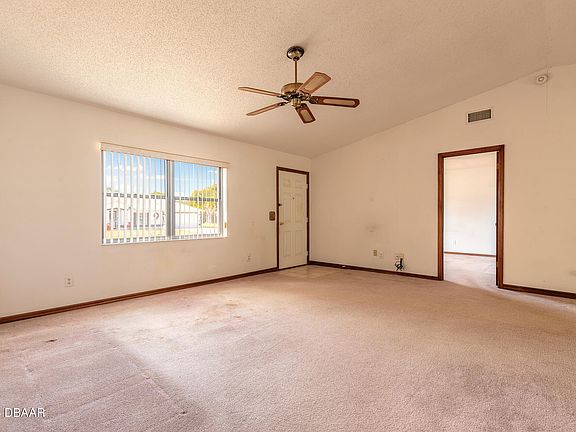 5th image of 2325 Date Palm Dr
