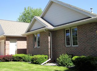 1580 Rustic Way, Green Bay, WI 54313