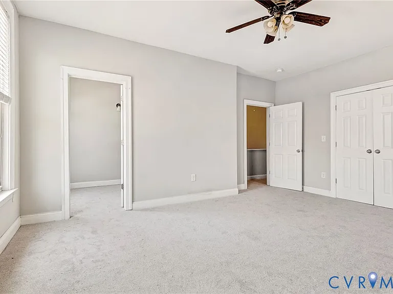 712 N 24th St — Photo 26