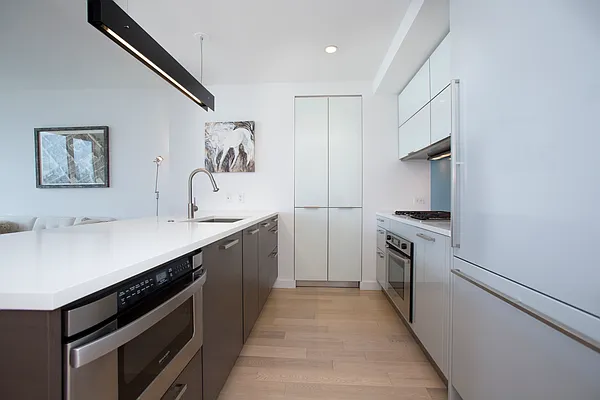 Sold by Compass | media 17