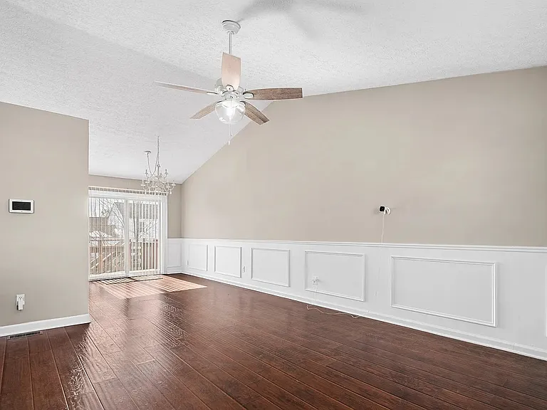 6069 Northbend Dr — Photo 5
