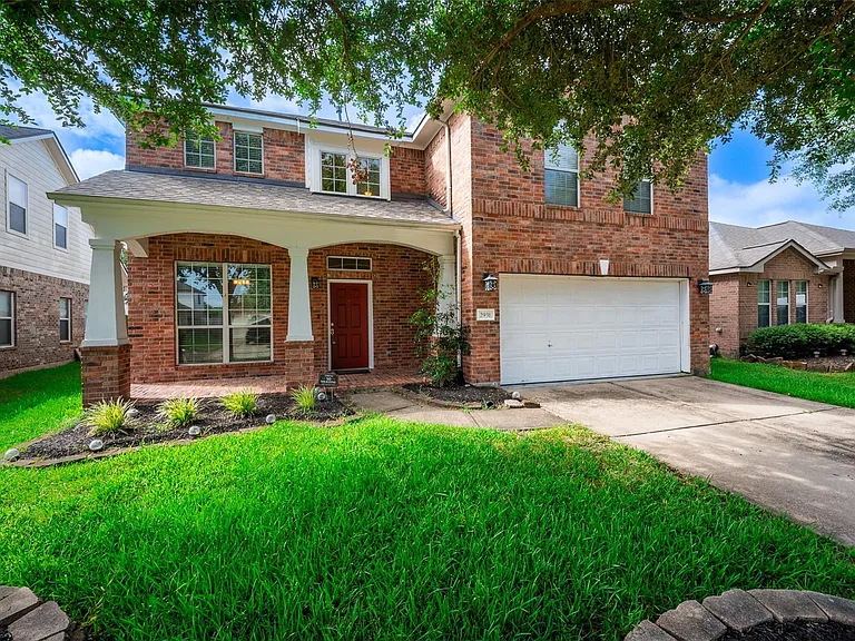 2931 Silver Landing Ln — Photo 2