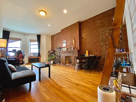 Rented by Oxford Property Group | media 2