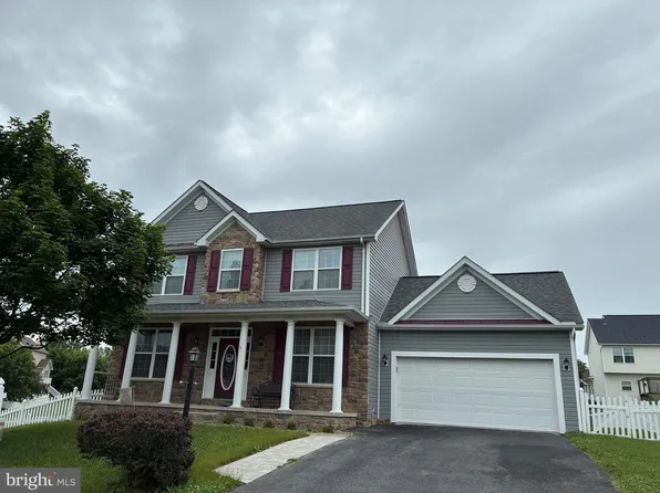 171 Webber Springs Dr, Inwood, WV 25428