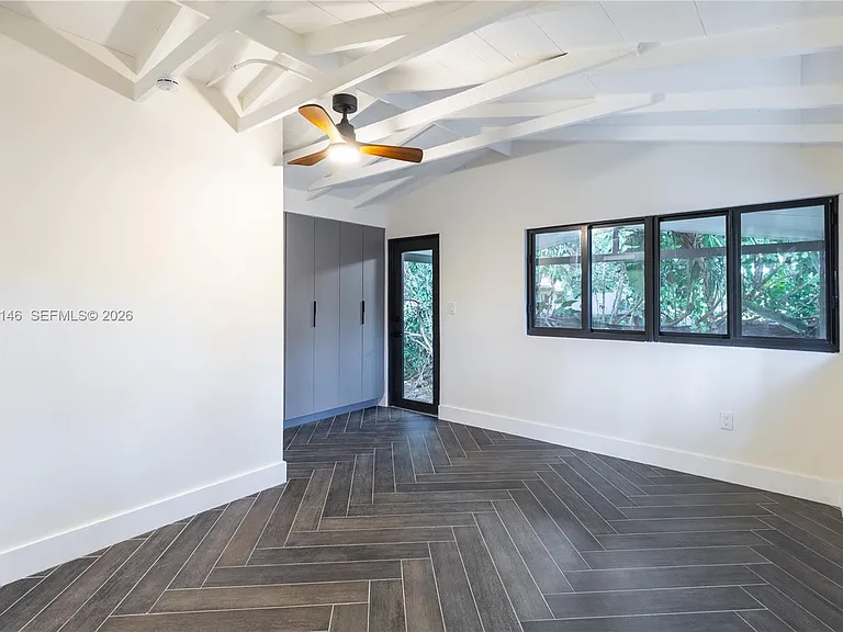 10901 NE 3rd Ave — Photo 16