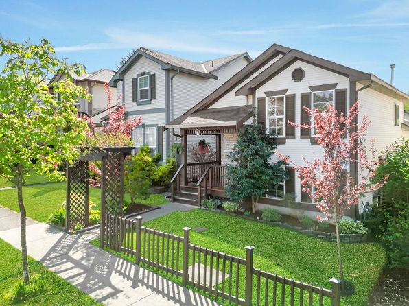 24370 102nd Ave, Maple Ridge, BC V2W 1W6