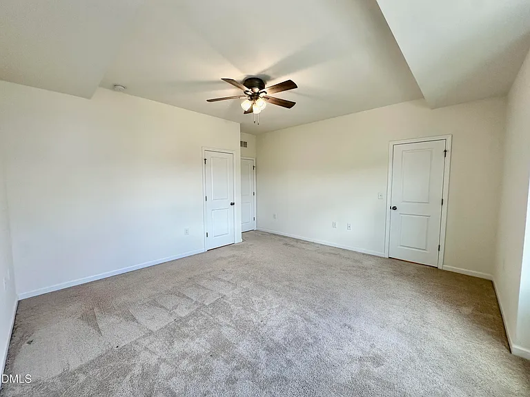 304 Skymont Dr — Photo 23