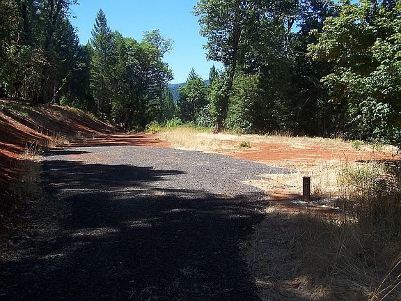 2nd image of 10529 Lower River Rd