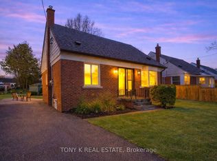 23 Scotswood Rd, Toronto, ON M1R3N3