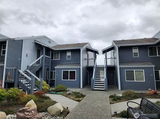 2001 Skyline Way APT 203, Anacortes, WA 98221
