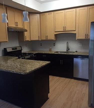 4th image of 524 Daytona Ave
