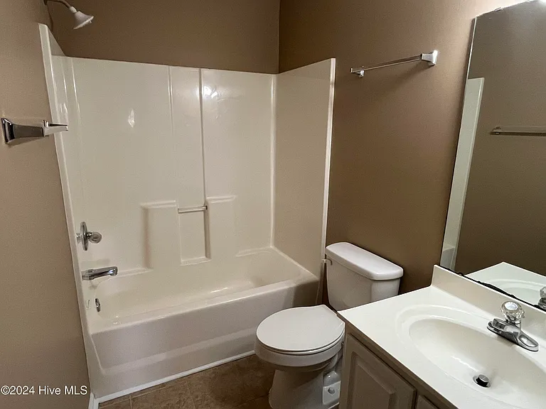 5146 Lamppost Cir — Photo 15