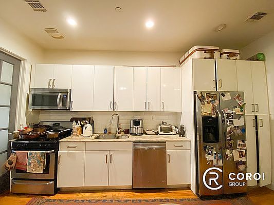 5th image of 86 Chauncey St APT 4