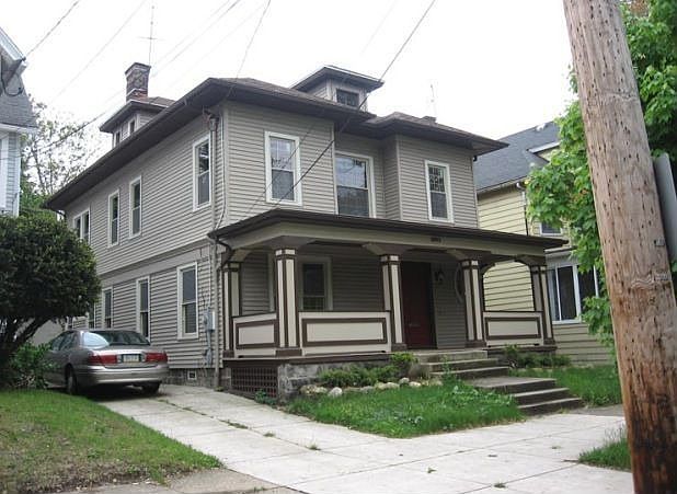 1st image of 1057 W 10th St #N528