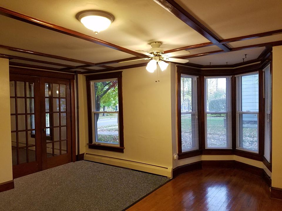 Beautiful windows in the kitchen nook.