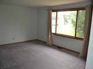 39630 Hill Ave, Harrison Township, MI 48045