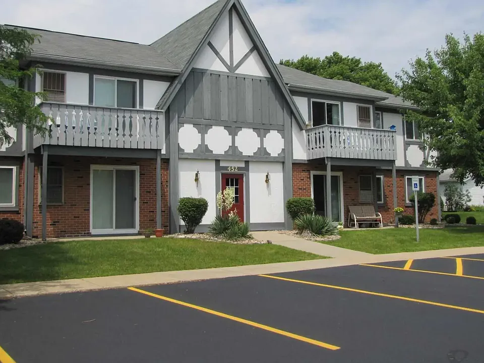 Brookshire Apartments
