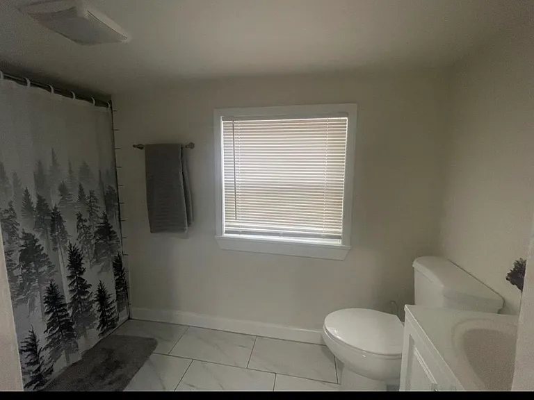 328 Jefferson St — Photo 7