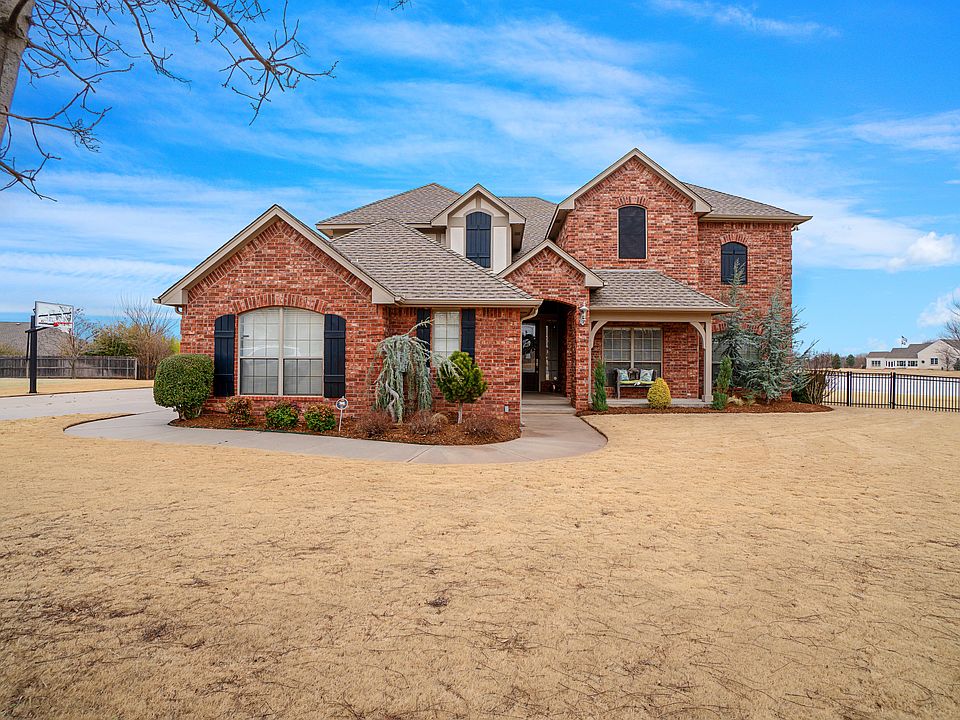 1st image of 4108 Old Pond Ct