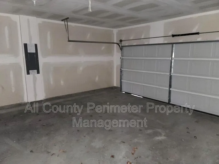 25 Rambling Oaks Dr — Photo 13