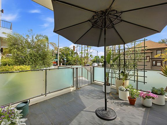 5th image of 399 E Del Mar Blvd #103