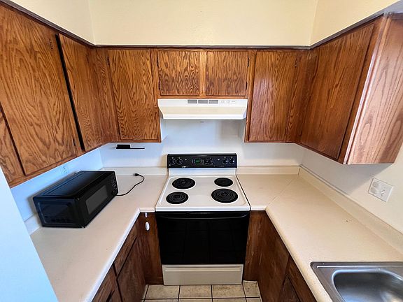 4th image of 511-517 E Jacinto St #513