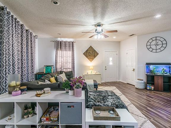 5th image of 1871 Woodside Ln