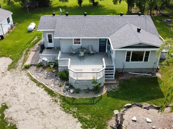 10454 Us Highway 59 SE, Thief River Falls, MN 56701