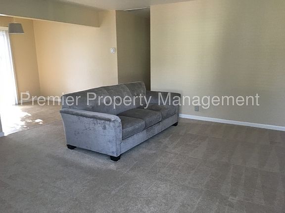 4th image of 1475 Mariposa St