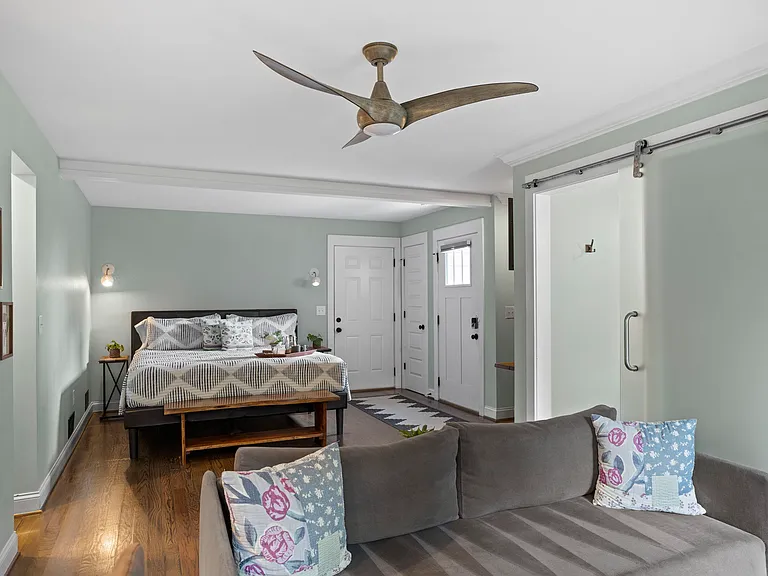 105 Sumner St #2B — Photo 17