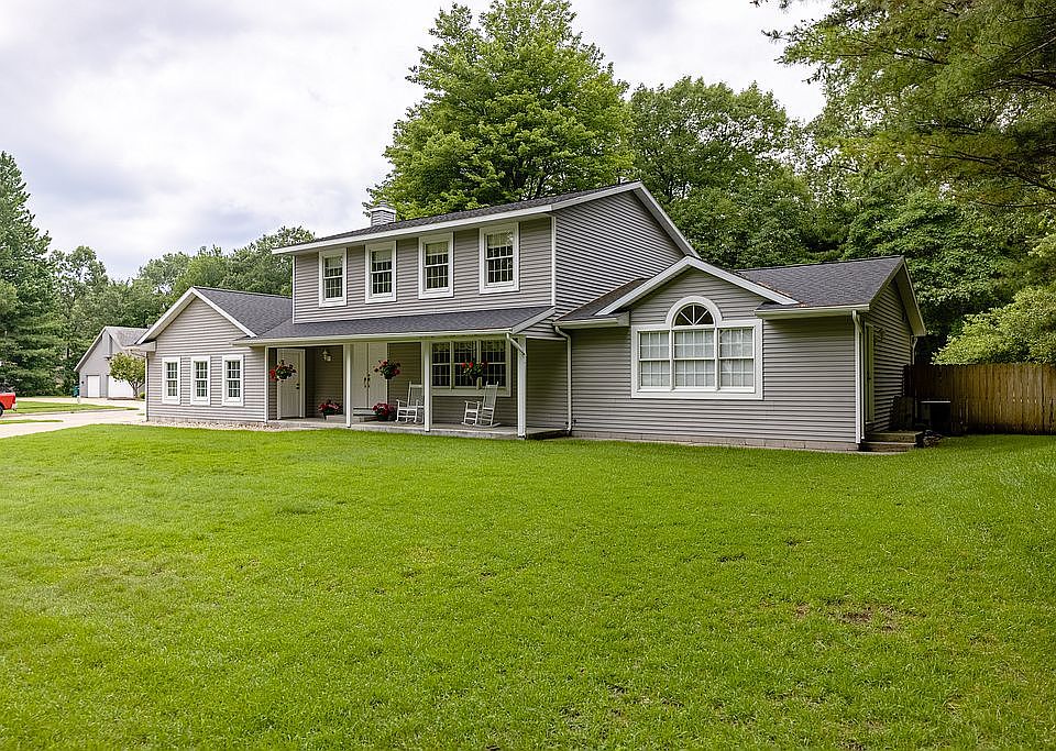 1st image of 3835 Bellaire Ct